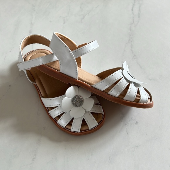 Toddler girl sandals - Picture 2 of 3